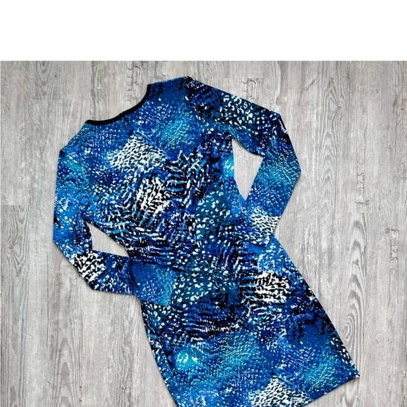 Calvin Klein Blue Aqua Print Bodycon Faux Wrap Dress Size 8 - Picture 4 of 9